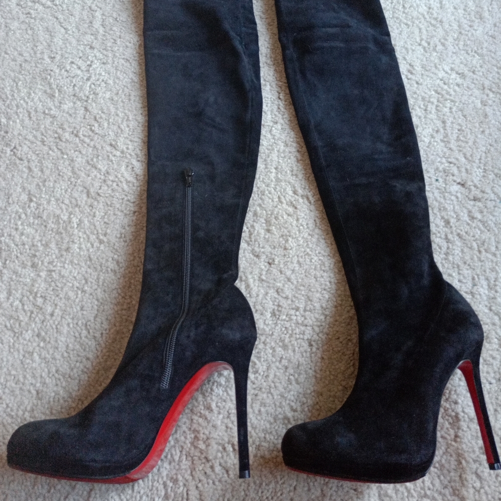 Christian Louboutin Louise XI Size 8